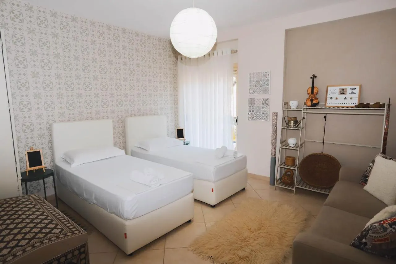 Large Apartment Near The Seaside Boulevard Lungomare Vlorë Albanië