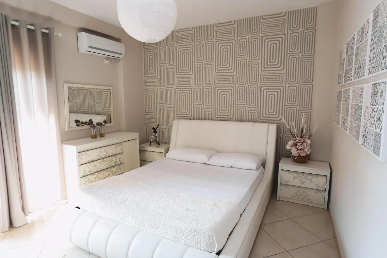 Large Apartment Near The Seaside Boulevard Lungomare Vlore