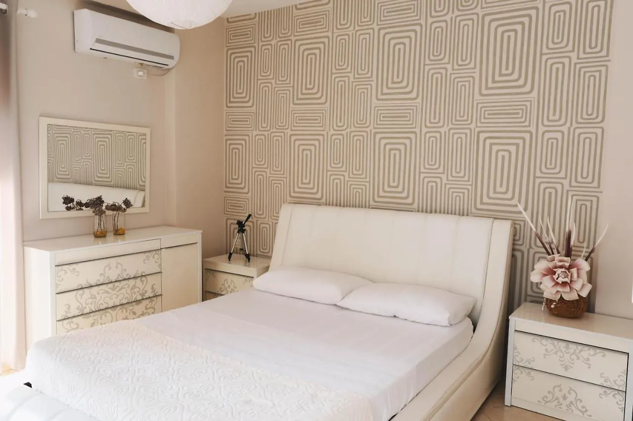Large Apartment Near The Seaside Boulevard Lungomare Vlore